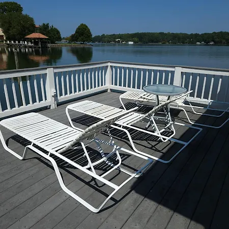 Lakefront Bungalow